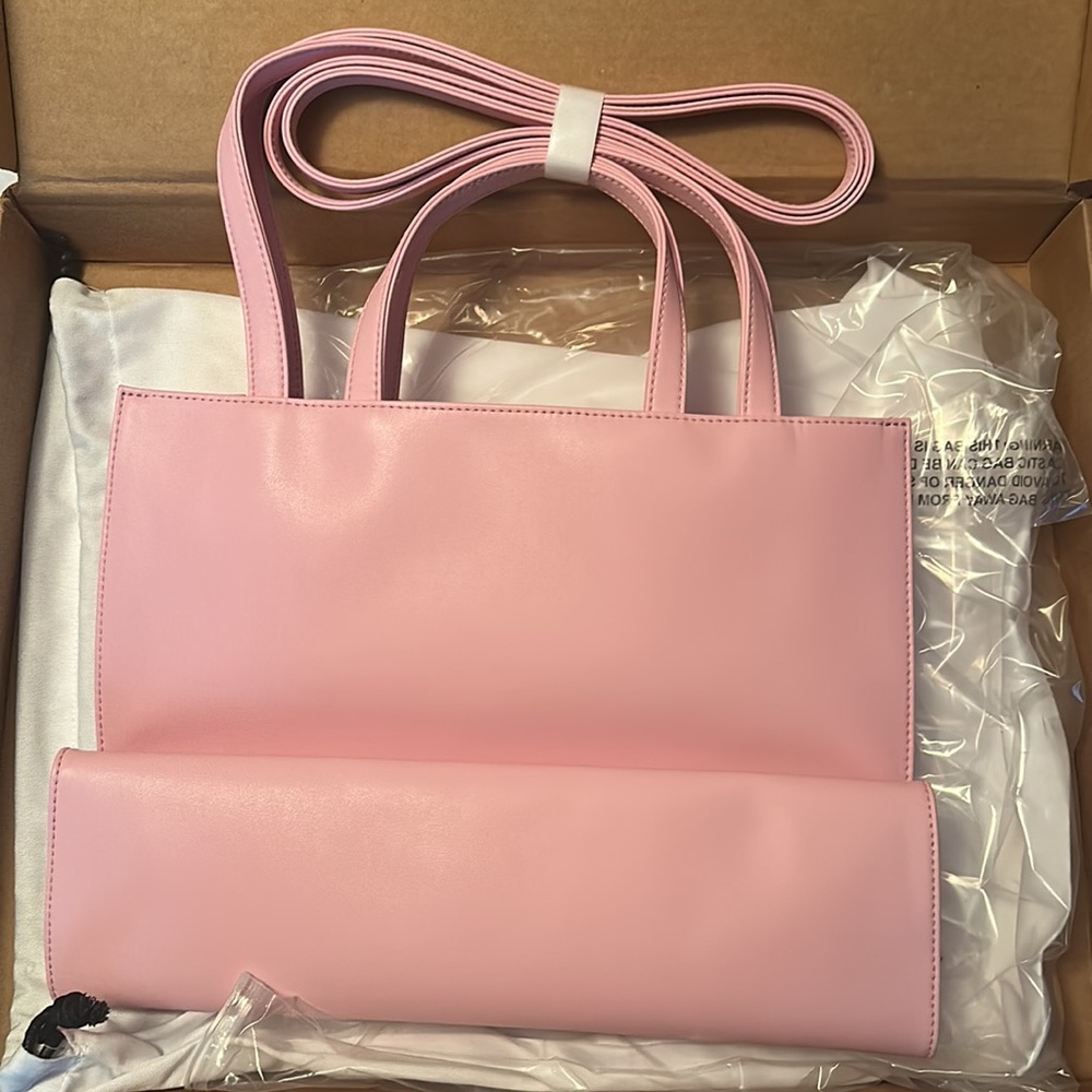 telfar - Picture 3 of 5